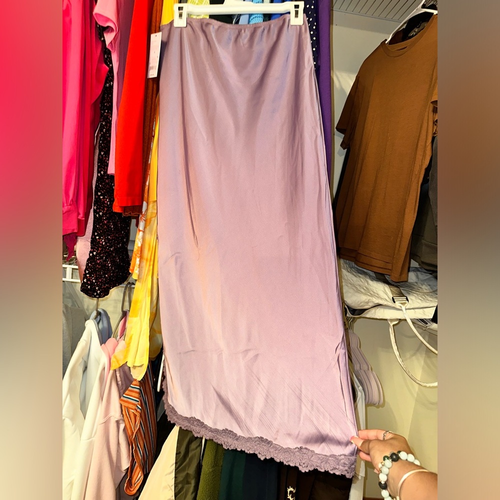 Purple Lace slit skirt
